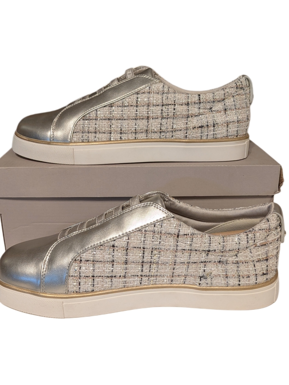 Reaction Kenneth Cole Bonnie Women’s 10 Ecru Metallic Tweed Slip On Sneakers
